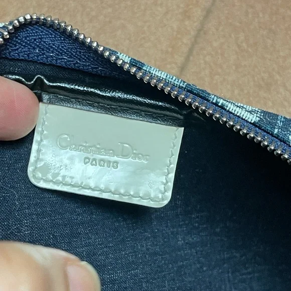 Authentic vintage Dior mini accesory pouch (HK30) - Picture 13 of 16